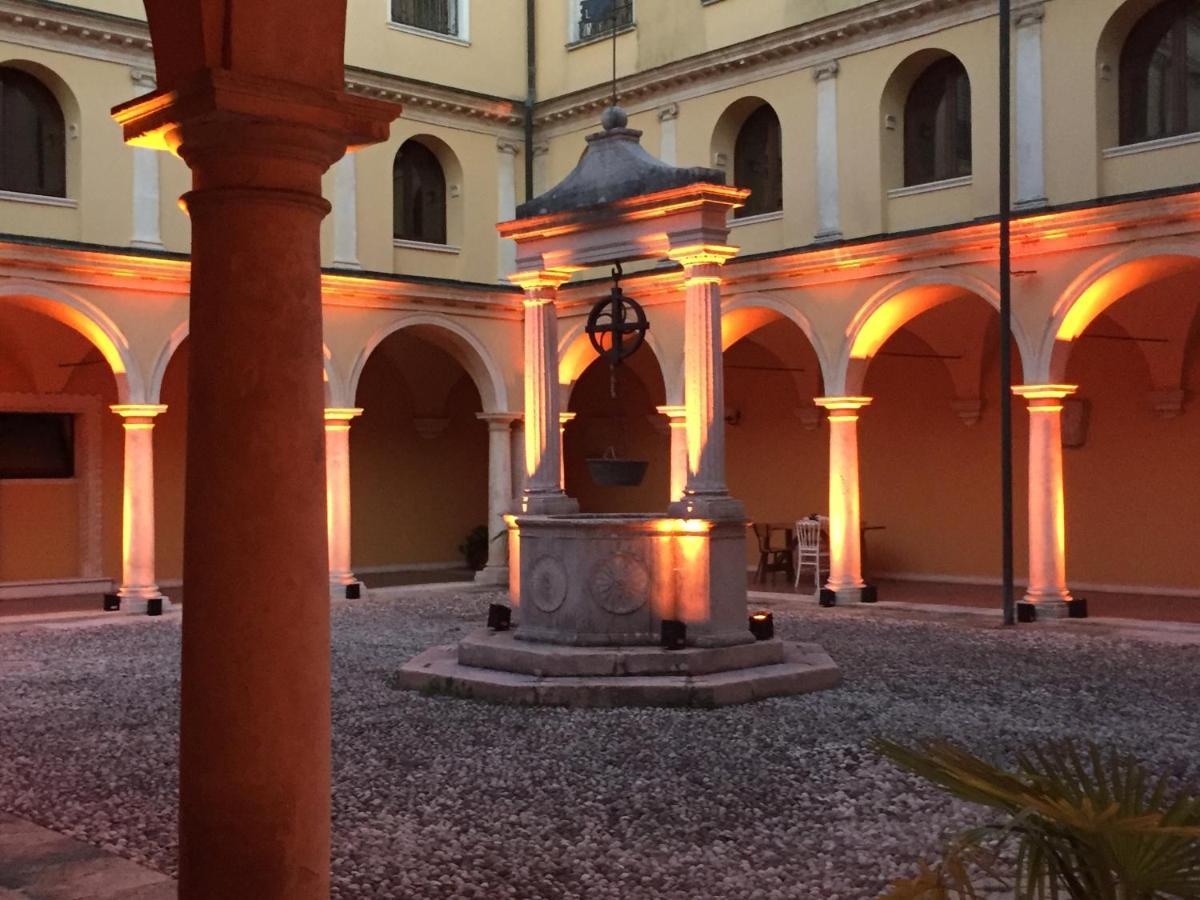 Il Convento Di Villa San Fermo 洛尼戈 外观 照片