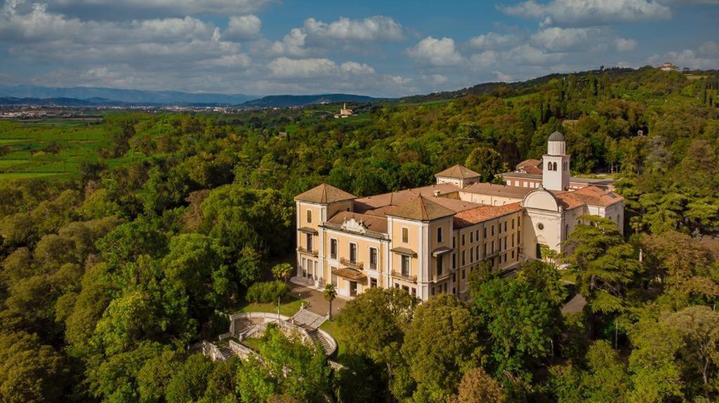 Il Convento Di Villa San Fermo 洛尼戈 外观 照片